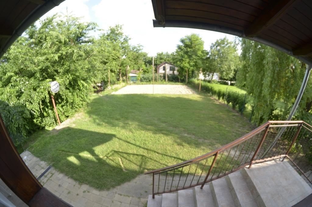 Tobo House Along The River Danube Radvaň nad Dunajom Zewnętrze zdjęcie